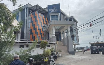 Dari Kapal Terbakar Hingga Kapal Berhenti Layar Akibat BBM Langka, Ini Tanggapan KSOP Pontianak 