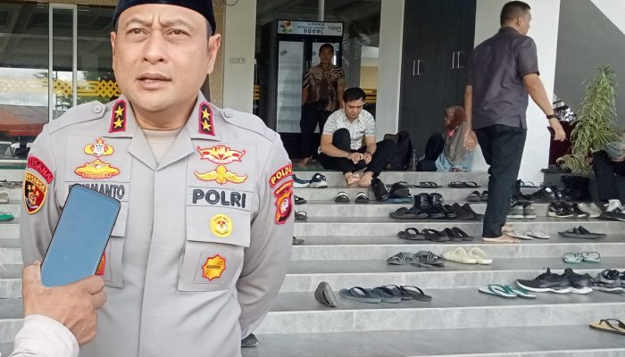 Tuntaskan Tugas di Kalbar, Irjen Pol Pipit Rismanto Pindah dari Barat ke Barat