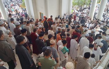 Ribuan Jamaah Padati Masjid Raya Mujahidin untuk Shalat Idul Adha 1447 Hijriah 