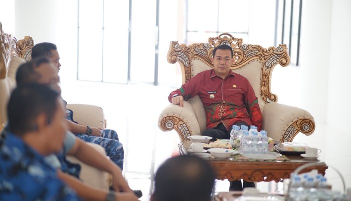 Bahas Rencana Pembangunan Satuan Baru TNI AU di Putussibau, Danlanud Bertemu Bupati Kapuas Hulu 