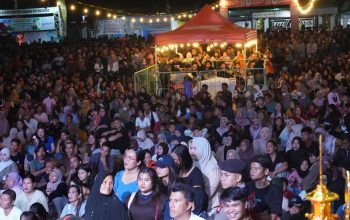 Ribuan Warga Hadiri Malam Penutupan Harjad Kota Putussibau ke 131 