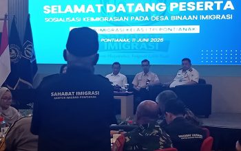 Imigrasi Kelas I Pontianak Gelar Sosialisasi Keimigrasian dan Kukuhkan Sahabat Imigrasi 