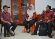 PPID Utama Kapuas Hulu Laksanakan Pembinaan Pelayanan Informasi Publik di Sebindang