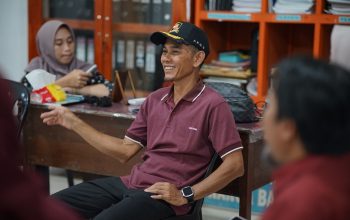 Kades Sebindang Apresiasi Pembinaan Pelayanan Informasi Publik oleh PPID Utama Kapuas Hulu