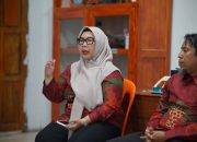 Sambangi Desa Sebindang, PPID Utama Kapuas Hulu Lakukan Pembinaan 