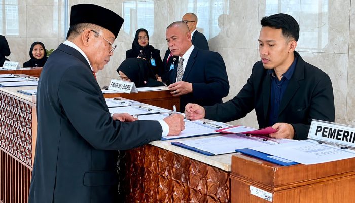 Cornelis Hadiri Rapat Paripurna DPR RI, Kawal Laporan Pembahasan RAPBN 2027, BS OJK dan Laporan APBN 2025