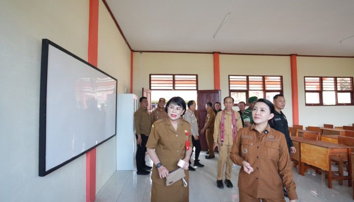Pesan Bupati Landak untuk Guru di Landak, Jadi Teladan, Jangan Ketinggalan Zaman