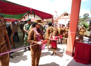 Resmikan Gedung SMPN 3 Sompak, Karolin Ingatkan Guru Sering Bolos dan Gagap Teknologi