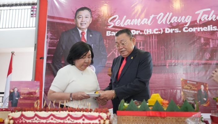 Rayakan Ultah ke 73 di Landak, Cornelis Ucap Syukur Atas Kesembuhan Sang Istri