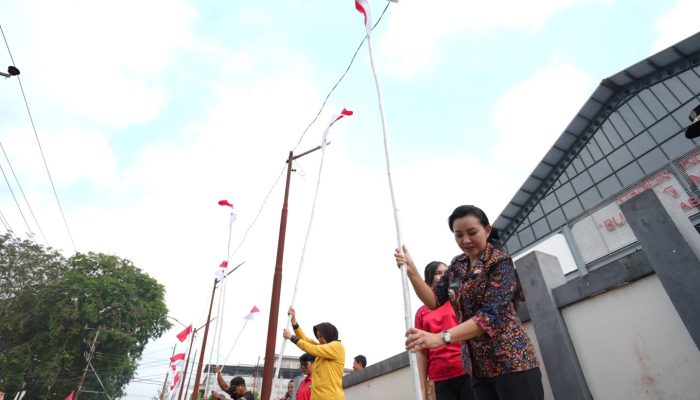 Ribuan Bendera Merah Putih Berkibar di Tanah Bumi Intan Landak 