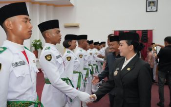 30 Anggota Paskibraka Landak Resmi Dikukuhkan, Karolin Beri Pesan Khusus