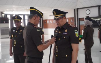 Kajati Kalbar Lantik Asep Sunarsa Jadi Kajari Landak 