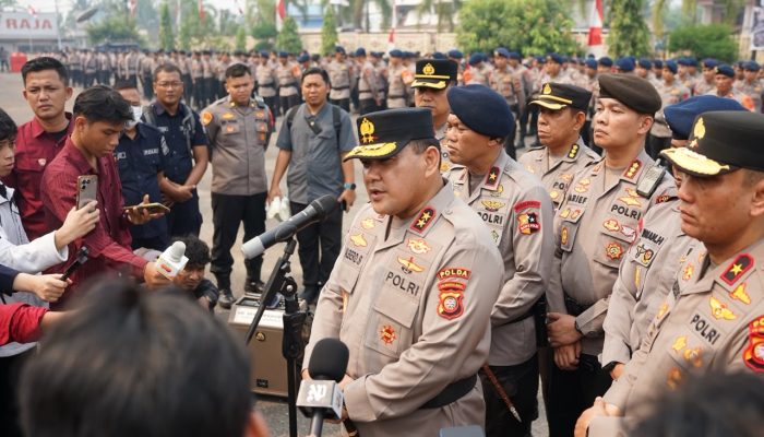 Polda Kalbar Terima 300 Personel BKO Brimob untuk Atasi Karhutla