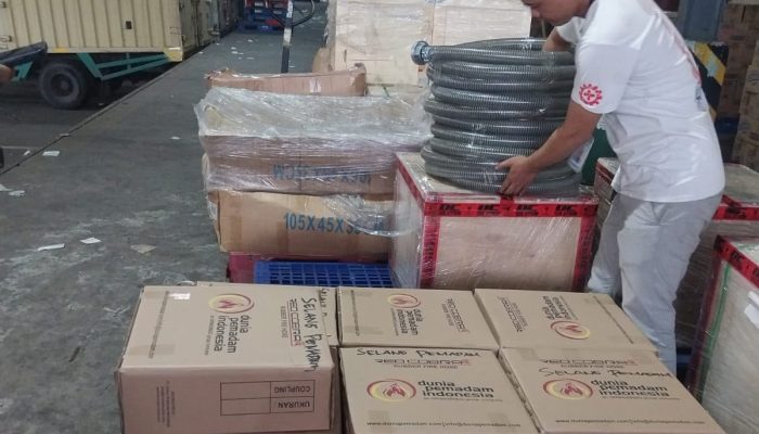 Usai Kunjungi Kalbar, Bantuan Karhutla Polri Tiba di Kalbar