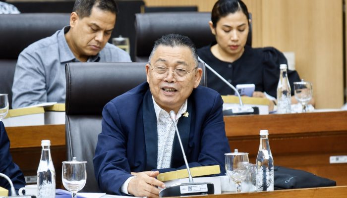 Setujui Pagu ESDM Rp27,37 Triliun, Cornelis: Pastikan Manfaatnya Sampai ke Rakyat