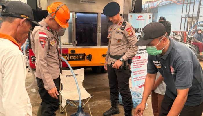 Polda Kalbar Salurkan Air Siap Minum di TPI, Warga Apresiasi Kepedulian Polri