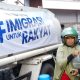 Saat Asap Menyesakkan dan Air Mengering, Imigrasi Pontianak Hadir untuk Warga