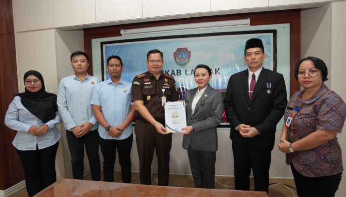 Gandeng Kejari, Bupati Landak Pastikan Pembaruan Regulasi Daerah Sesuai Dinamika Zaman