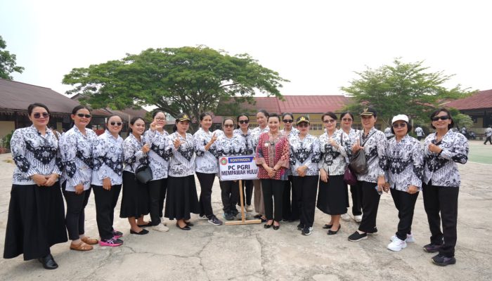 Bupati Landak Apresiasi PGRI Landak Dalam Mengawal Masa Depan Generasi Muda 