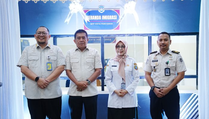 Imigrasi Pontianak Resmikan Beranda Imigrasi di MPP Pontianak 